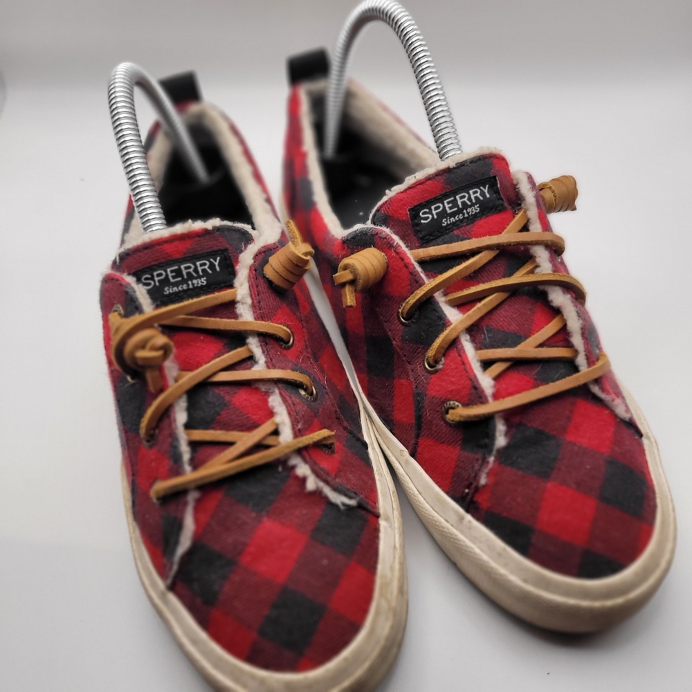 Sperry Crest Vibe Red Buffalo Plaid Faux Fur Lined Sneakers STS85893 Women 7M